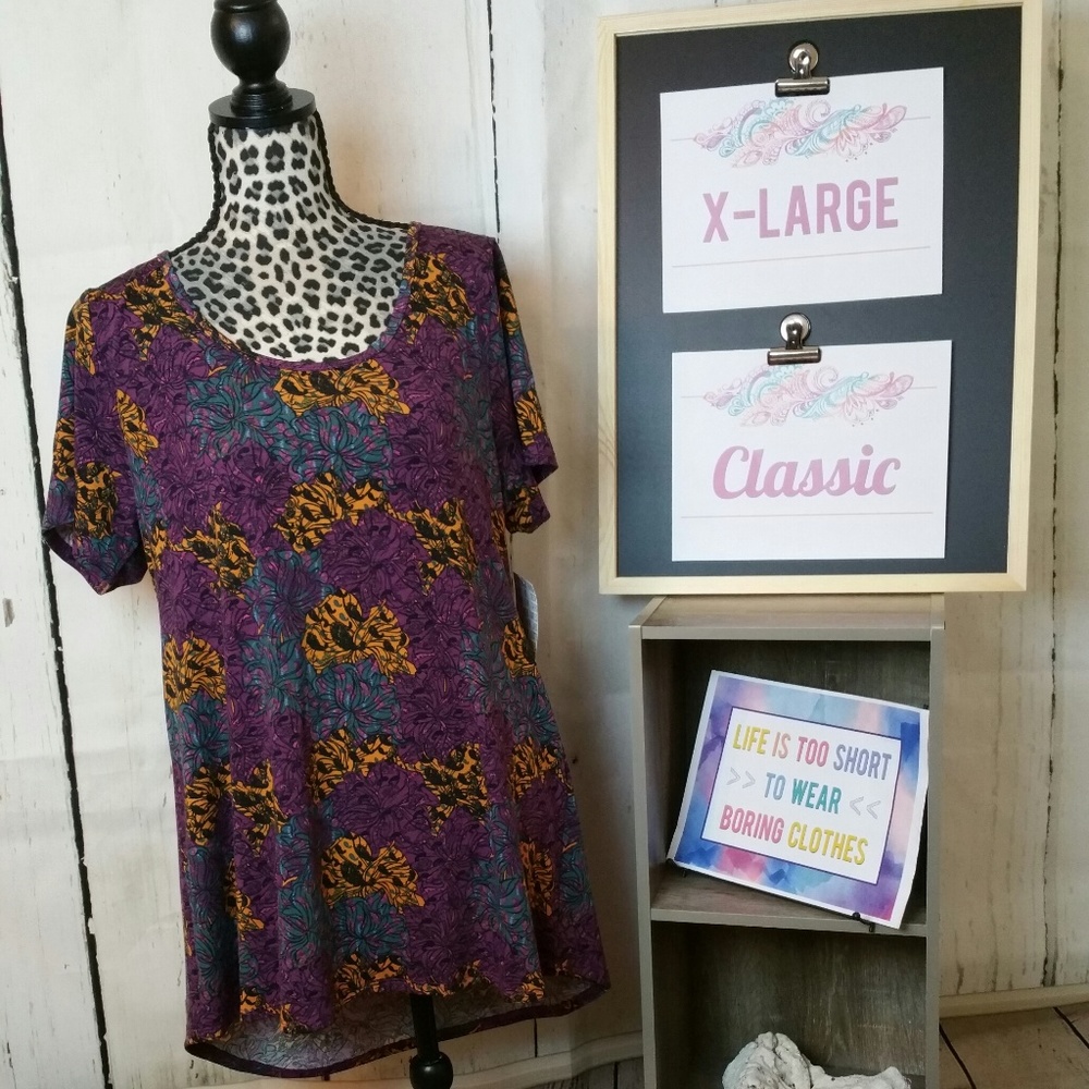 XL Lularoe Classic T - BNWT